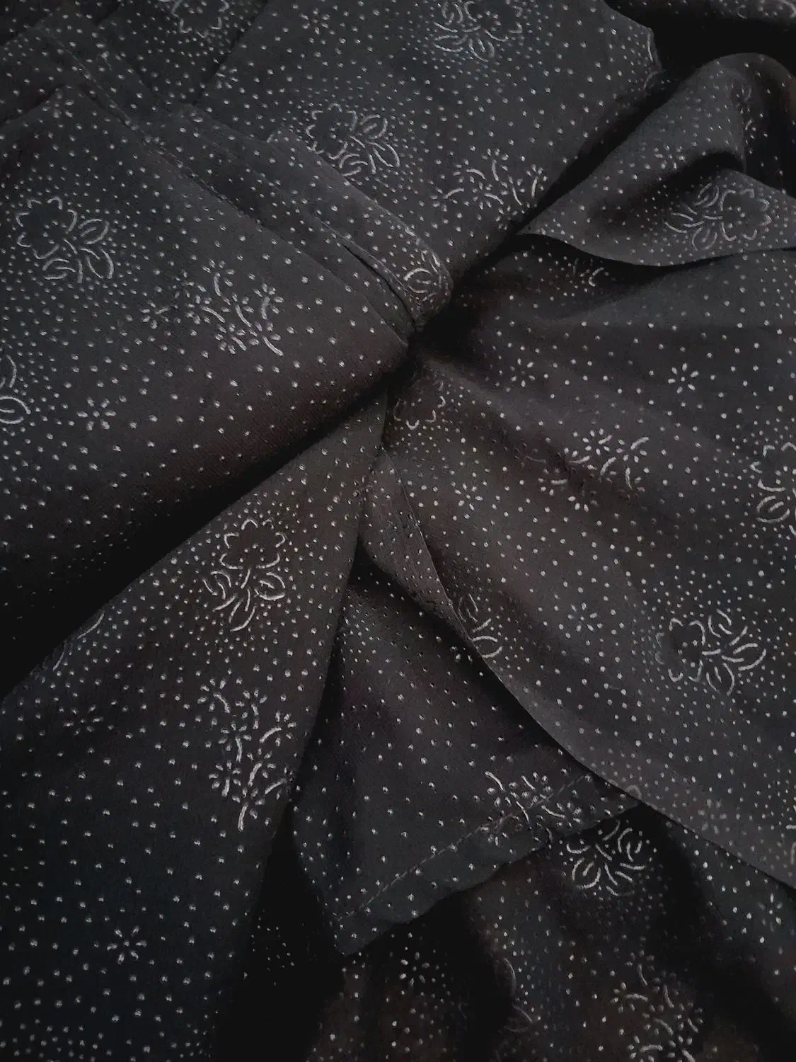 چادر کرپ حریر|لباس|قم, پردیسان|دیوار