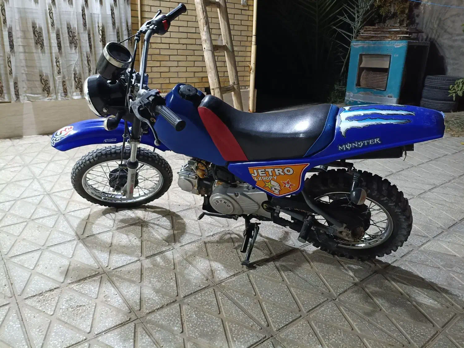 موتورسیکلت|موتورسیکلت|طبس, |دیوار