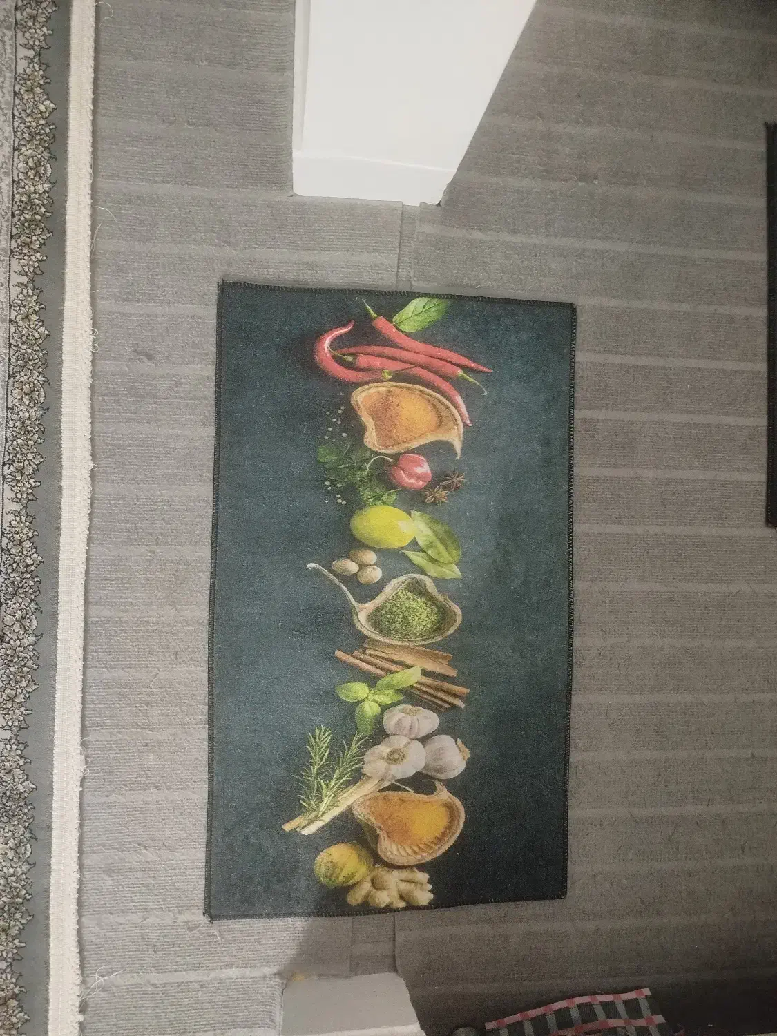 فرش باریک آشپزخانه به همراه پادری|پادری|تهران, زرکش|دیوار