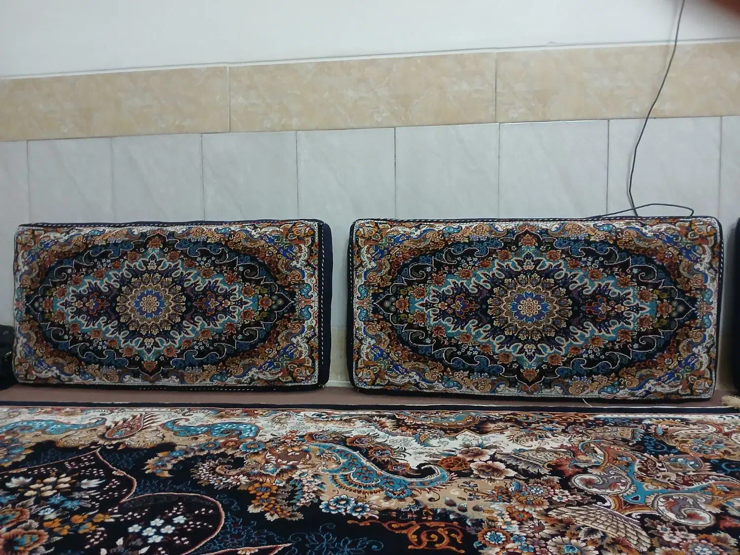 پشتی|پشتی|قم, علی آباد سعدگان|دیوار