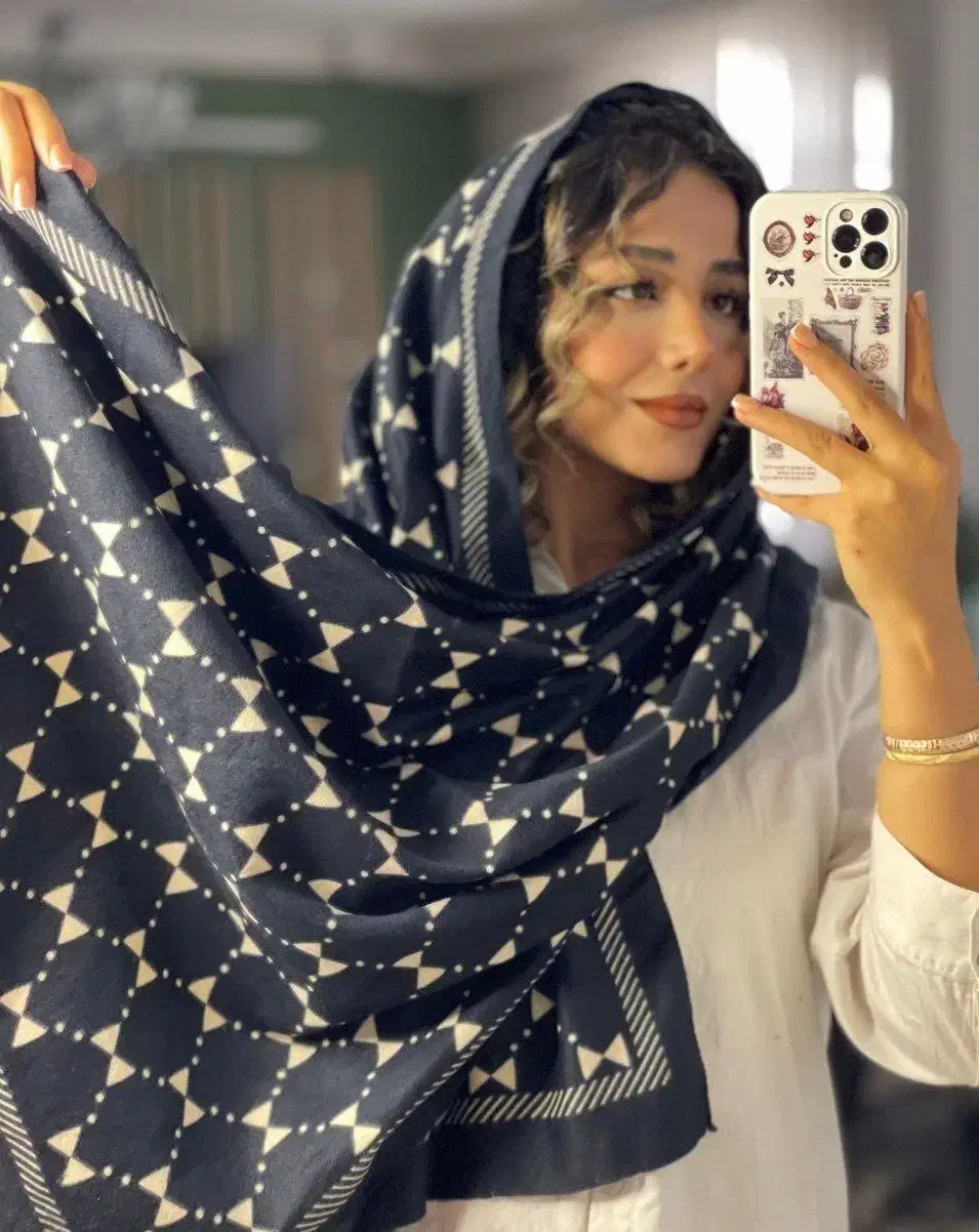 شال موهر طرح دار، دور دوخت و با تراکم بالا|لباس|مراغه, |دیوار