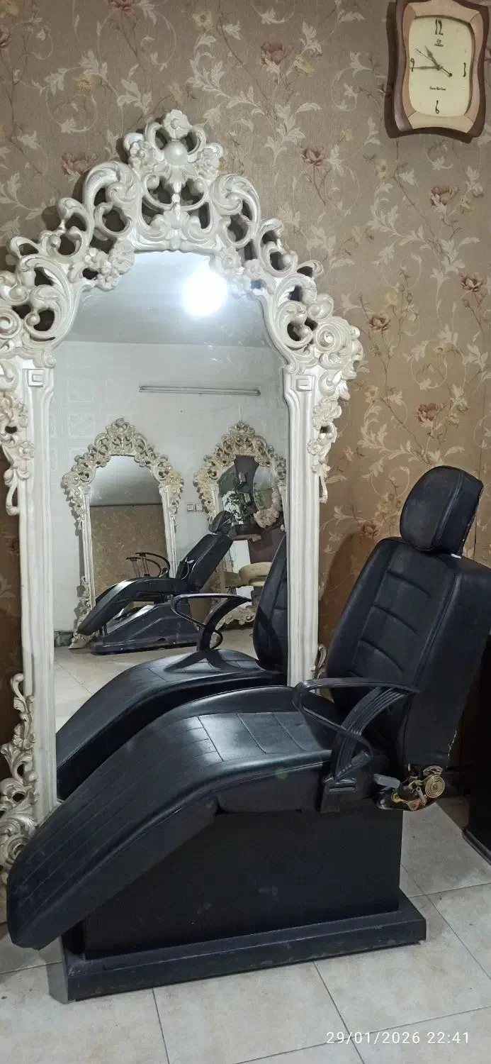 وسایل آرایشگاه،  ، یخچال ، کولر|آرایشگاه و سالن‌های زیبایی|خرم‌آباد, |دیوار