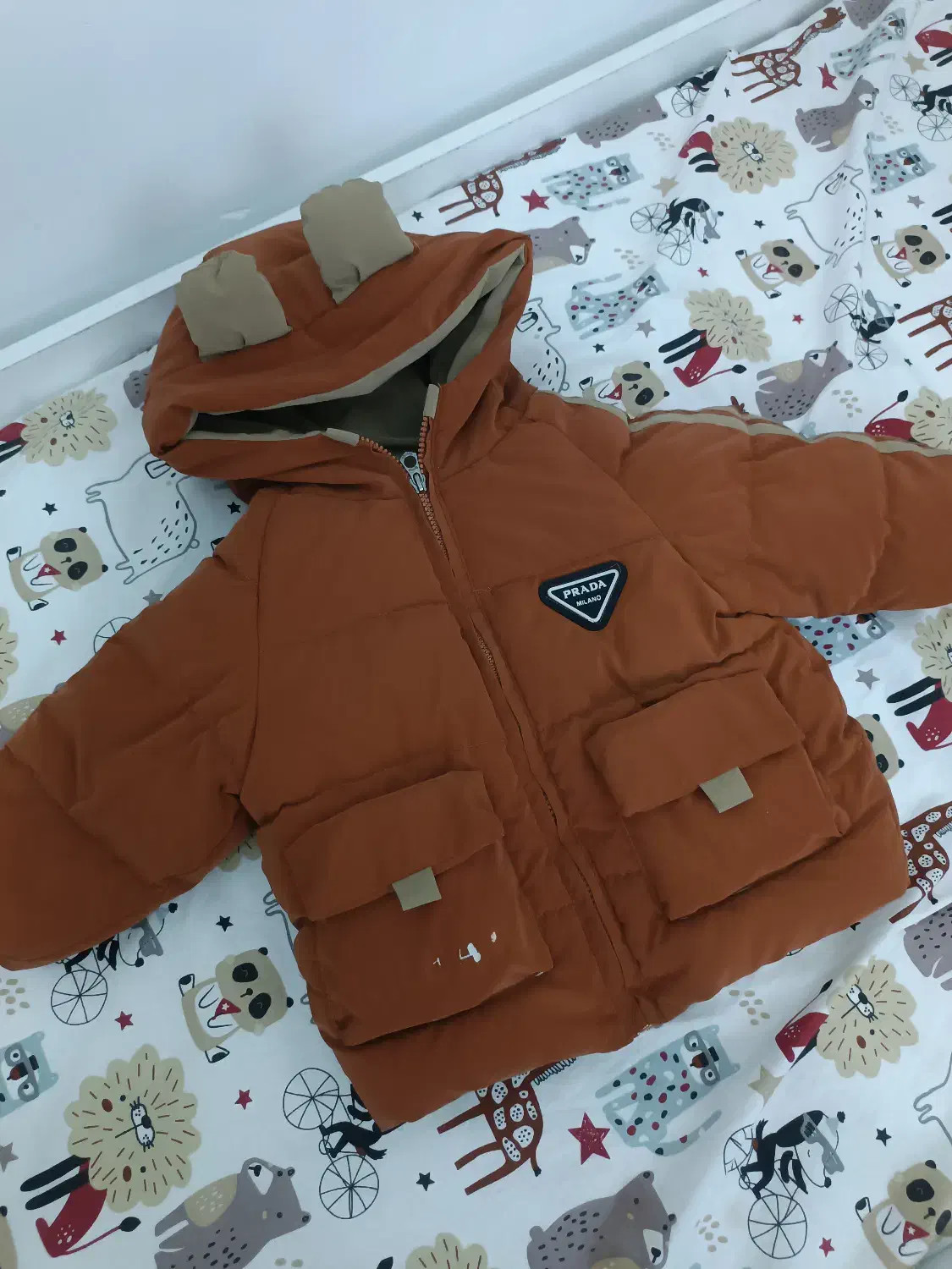 کاپشن|کفش و لباس بچه|بوئین زهرا, |دیوار