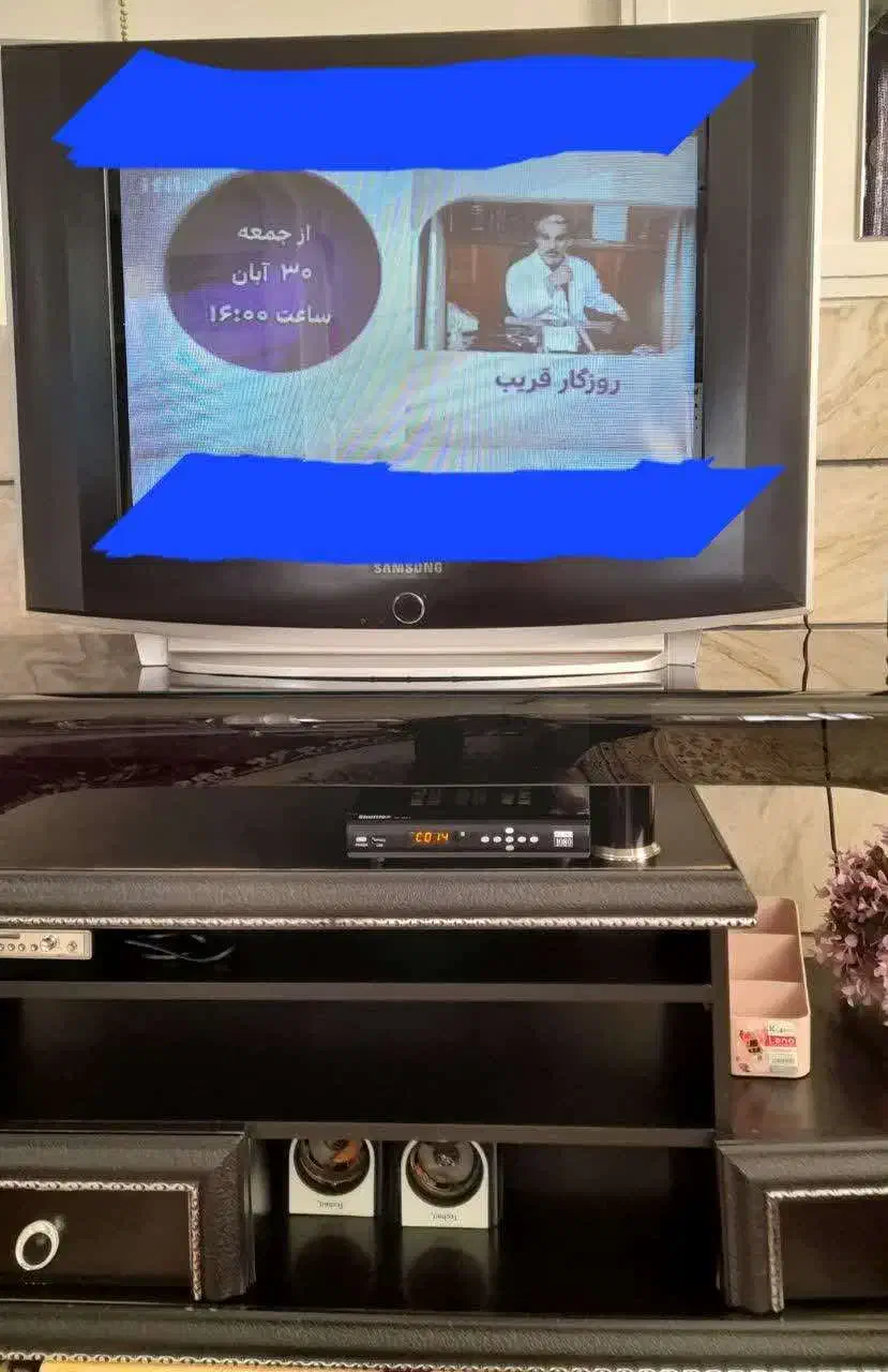 دیجیتال،تلویزیون ۲۹ اینچ سامسونگ، و میز تلویزیون|تلویزیون و پروژکتور|خمین, |دیوار