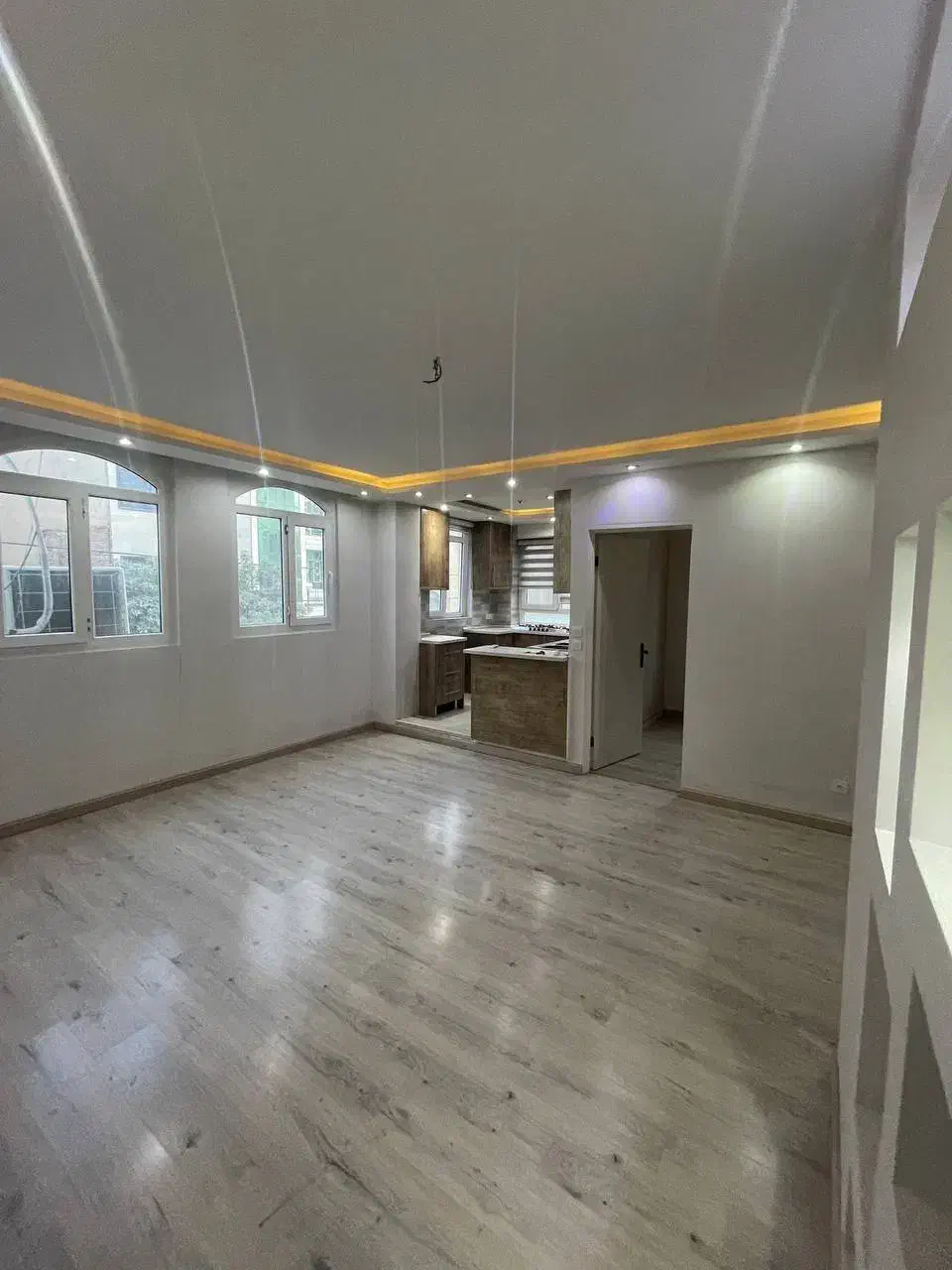 آپارتمان ۶۵ متری ۲ خواب با پارکینگ|فروش آپارتمان|تهران, هفت چنار|دیوار