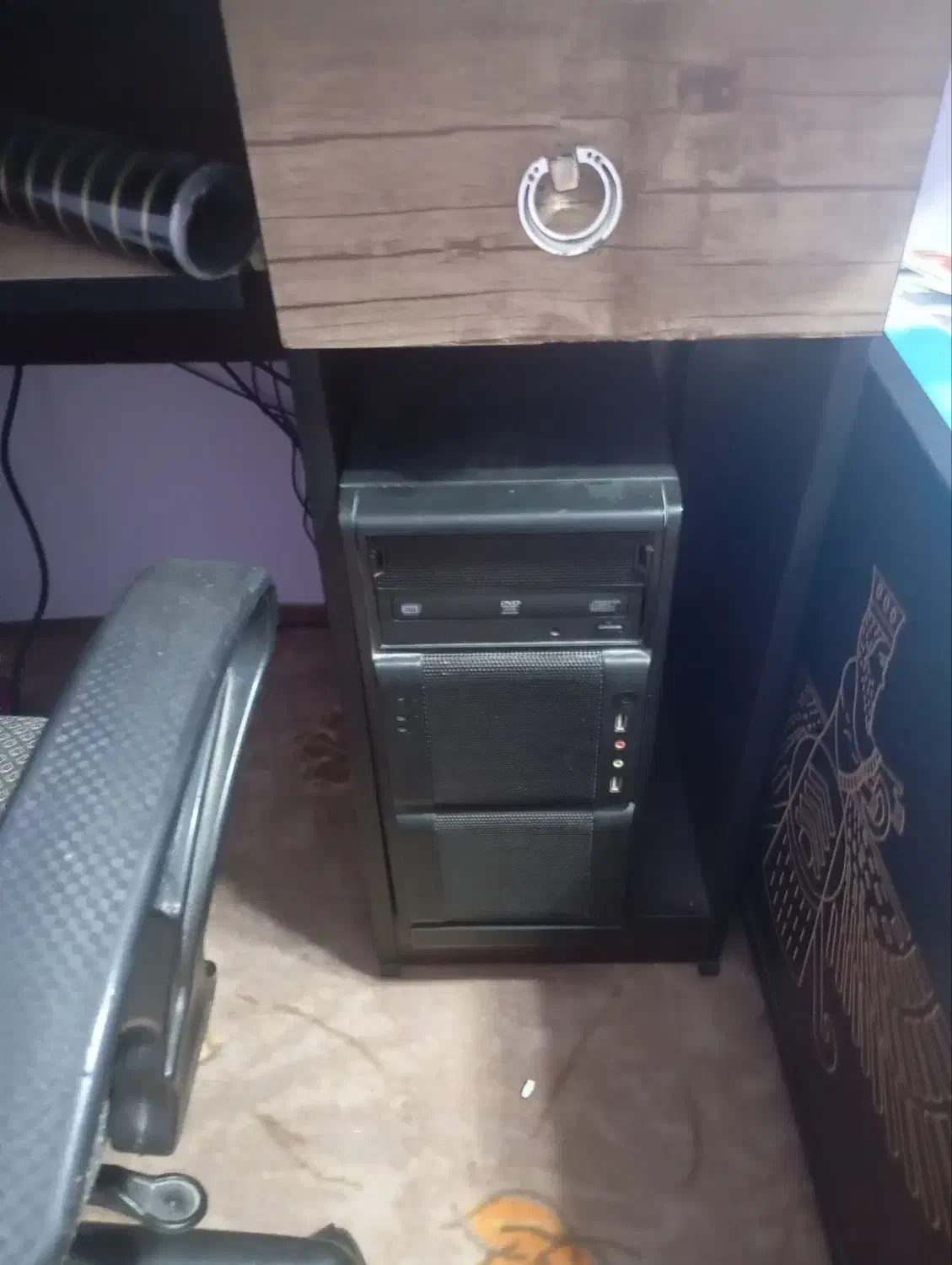 کامپیوتر|رایانه رومیزی|خورموج, |دیوار