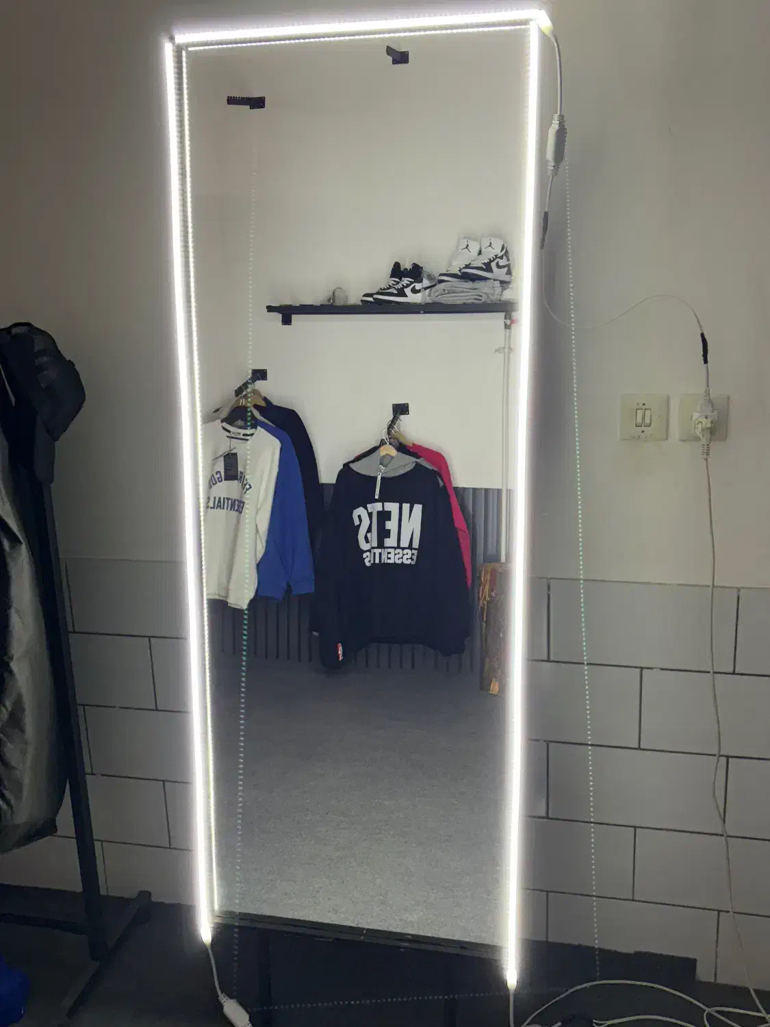 آینه قدی|آینه|بروجن, |دیوار