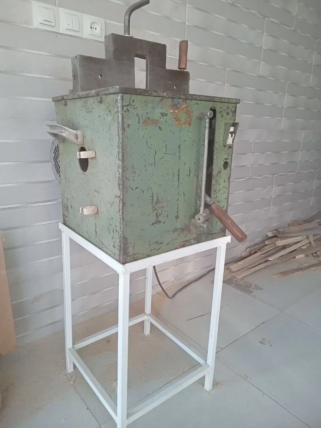 دستگاه قطع کن نجاری با تیغه|ماشینآلات صنعتی|مشهد مرغاب, |دیوار