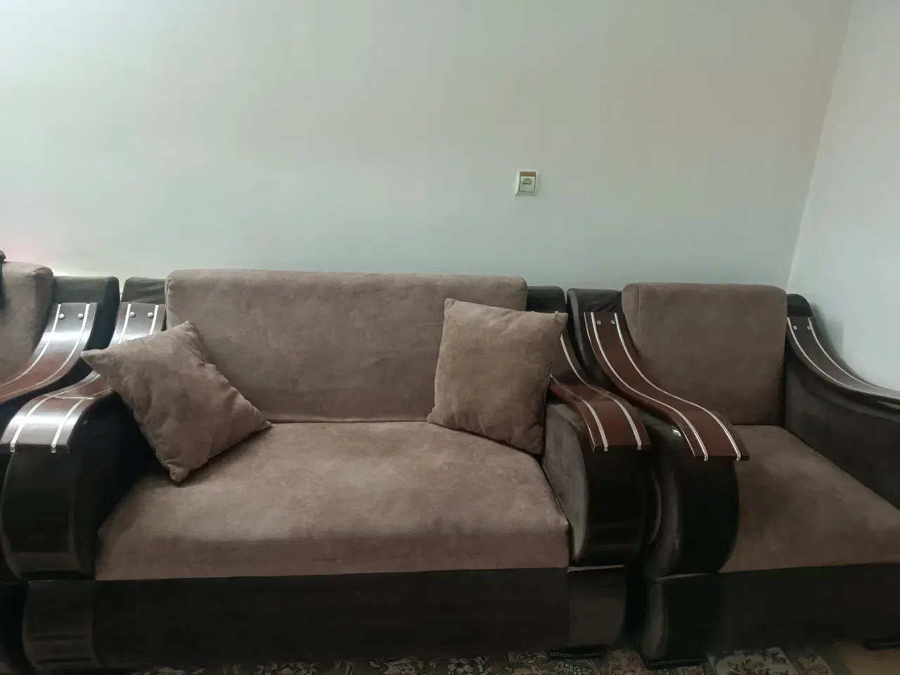 مبل نه نفره مدل آبشاری با قیمت توافقی|مبلمان خانگی و میز عسلی|قائم‌شهر, |دیوار