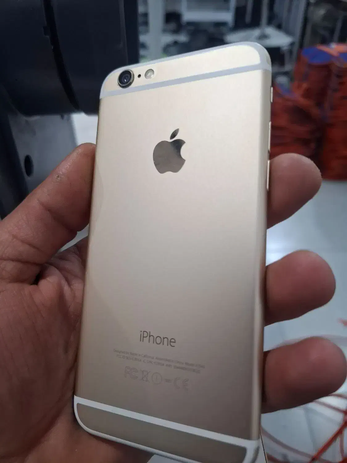 اپل iPhone 6 با حافظهٔ ۱۶ گیگابایت|موبایل|مشهد, تلگرد|دیوار