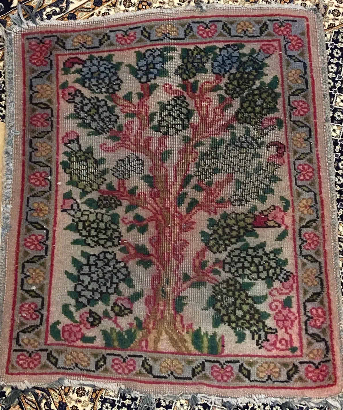 پادری دستباف قدیمی|پادری|تبریز, |دیوار