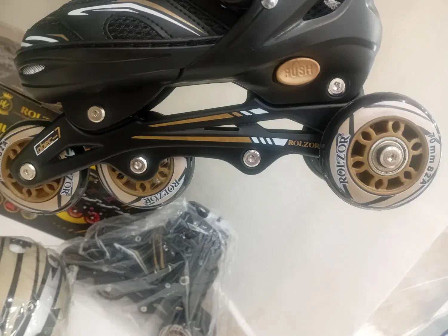 اسکیت|دوچرخه، اسکیت، اسکوتر|پرند, فاز ۲|دیوار