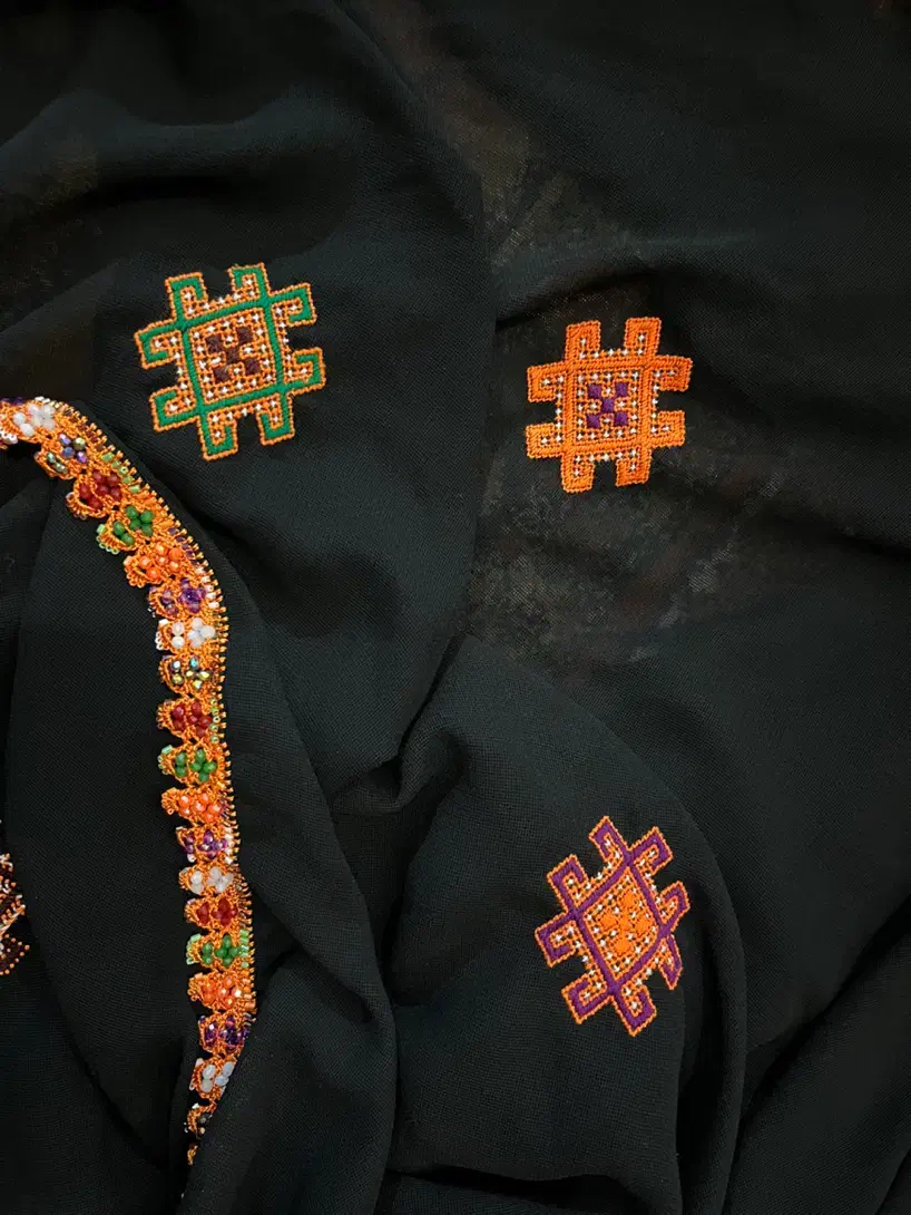 پلیوار|لباس|ایرانشهر, |دیوار