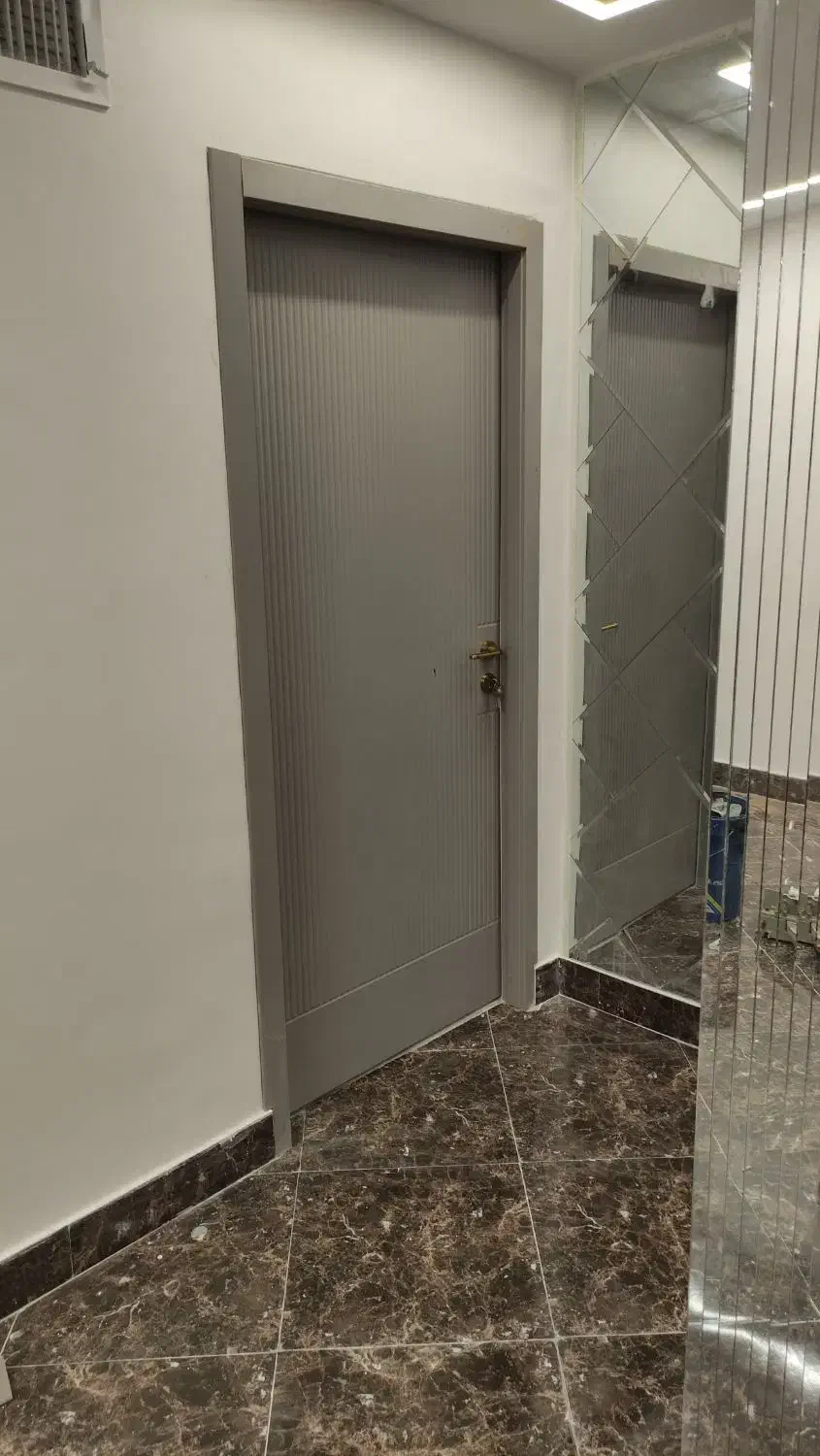 نصاب حرفه ای درب چوبی|خدمات پیشه و مهارت|پرند, فاز ۵|دیوار