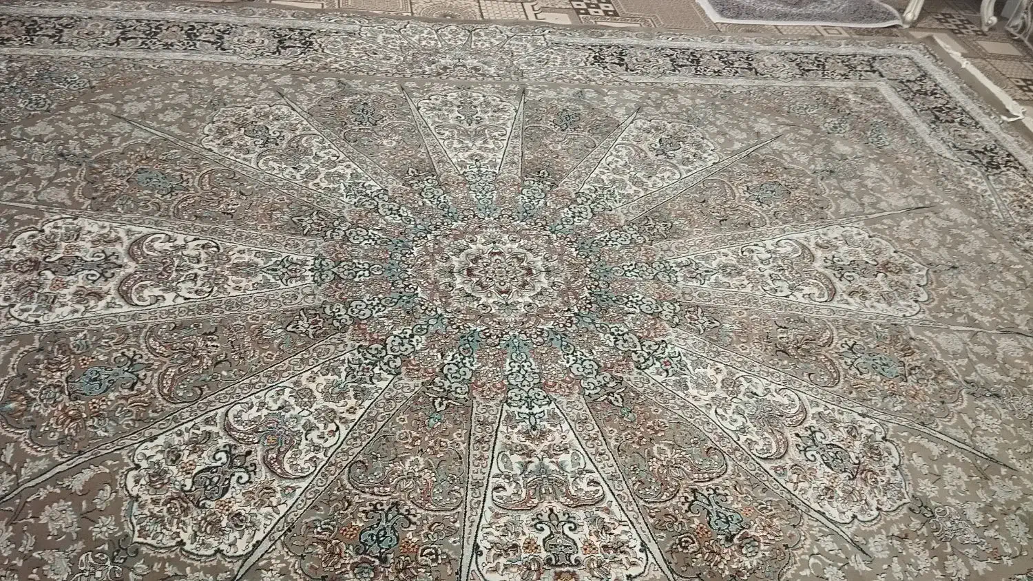 فرش ۷۰۰شانه اصل|فرش|میاندوآب, |دیوار