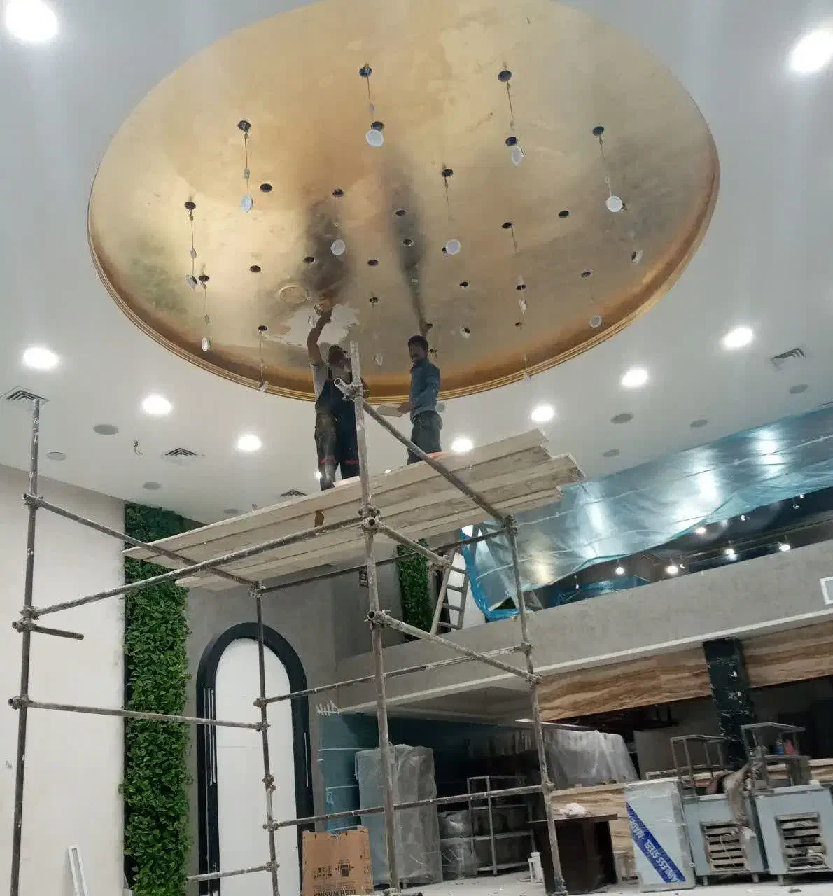 ورق طلا طرح سنگ ابروباد میکروسمنت طرح آجر پتینه|خدمات پیشه و مهارت|تهران, فدک|دیوار