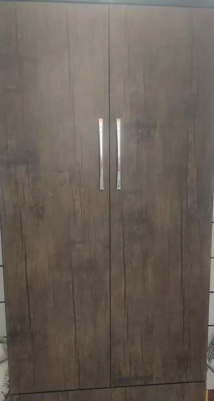 کمدکشو دار سالم و جادار کاربردی|جاکفشی، کمد، دراور|ساوه, |دیوار