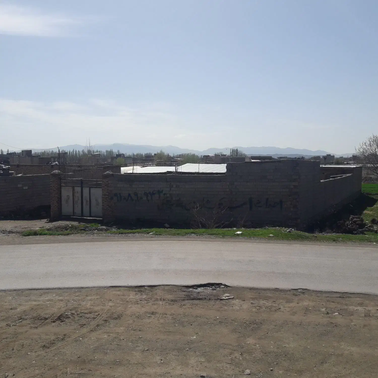 فروش دامداری و(کارگاه تجاری و انباری )|فروش دفتر صنعتی، کشاورزی، تجاری|خوی, |دیوار