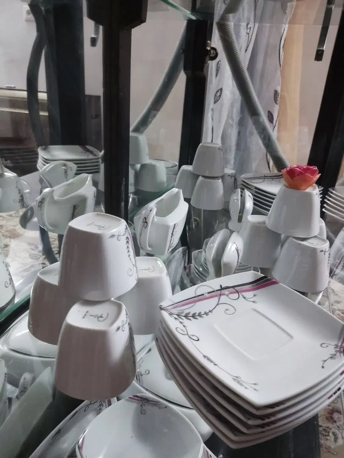 سرویس چینی خارجی نو|ظروف سرو و پذیرایی|فلاورجان, |دیوار