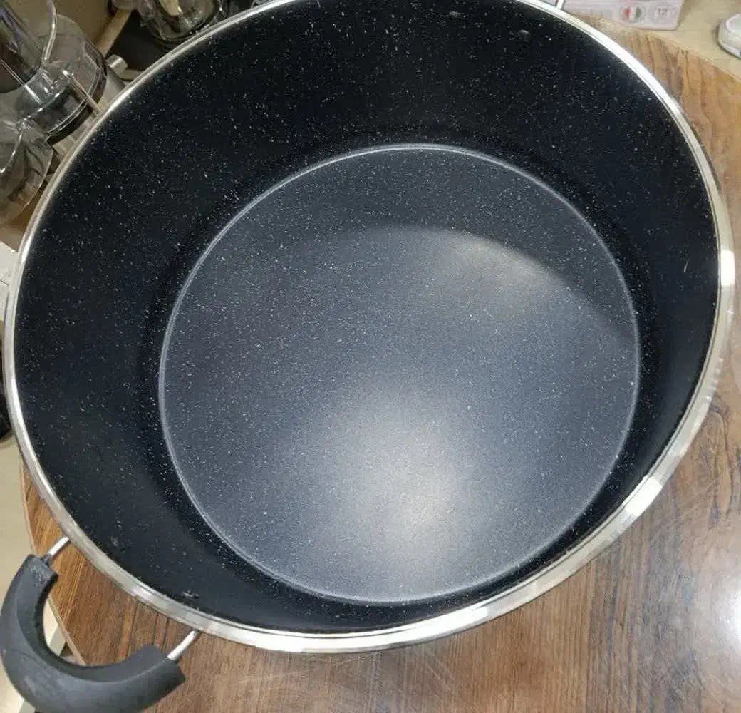 سرویس قابلمه تابه بزرگ52نفره با ضمانت،تکی و سرویس|ظروف پخت‌وپز|قم, چهل درخت‎|دیوار