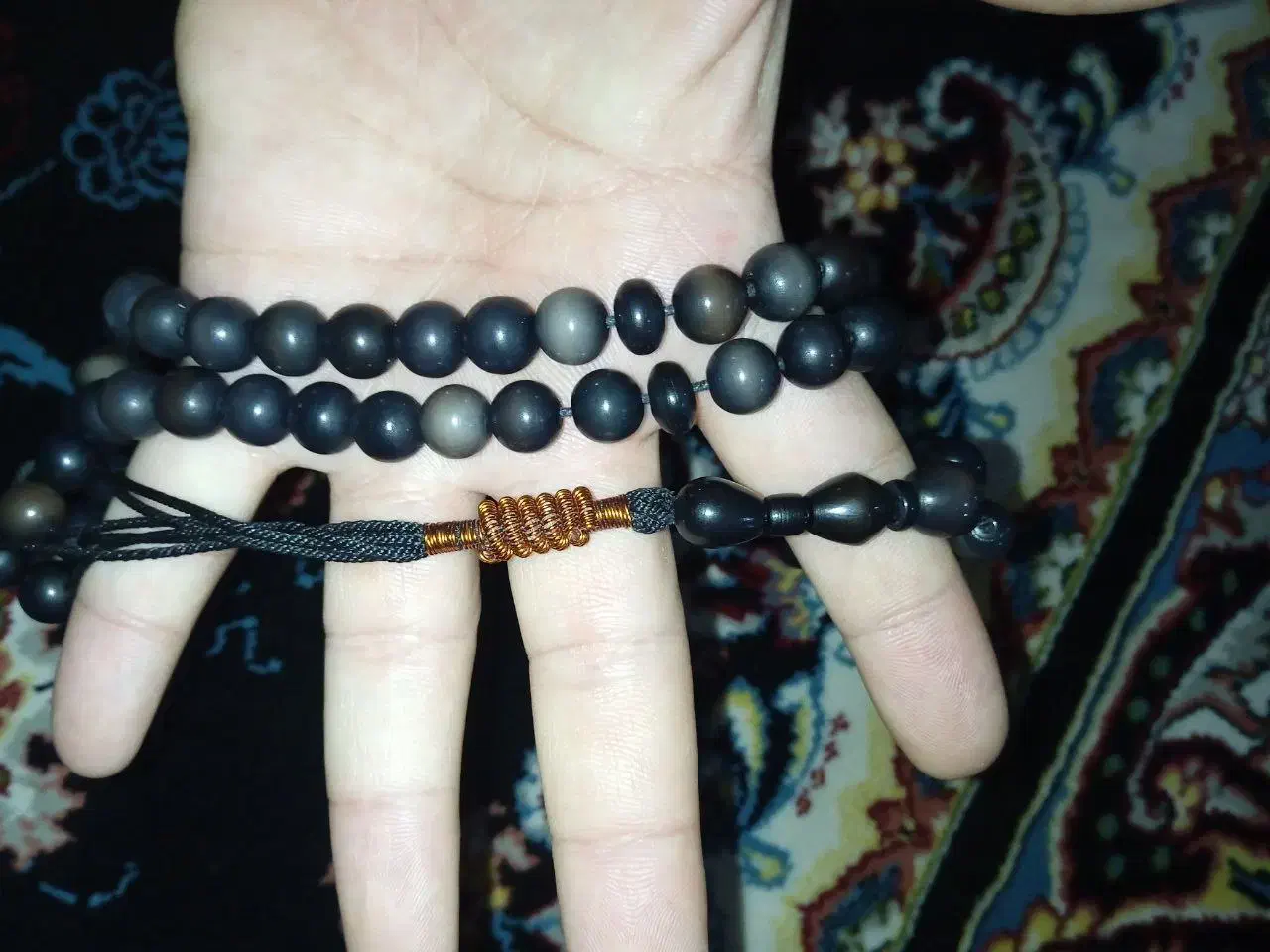 انگشتر‌نقره سعید تهران با تسبیح کهربا وخرمای وحشی‌|جواهرات|سرپل ذهاب, |دیوار