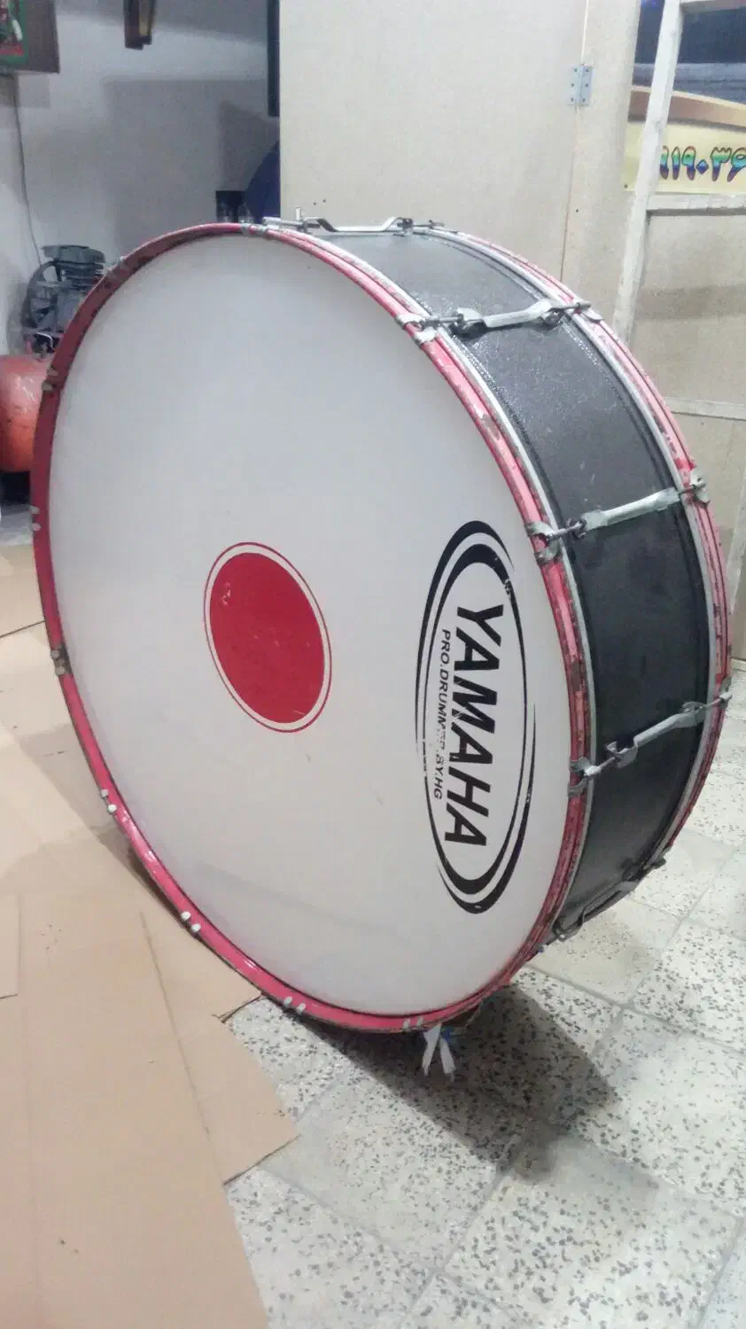 طبل بزرگ محرم برای هییت|درام و پرکاشن|رشت, حومه رشت|دیوار