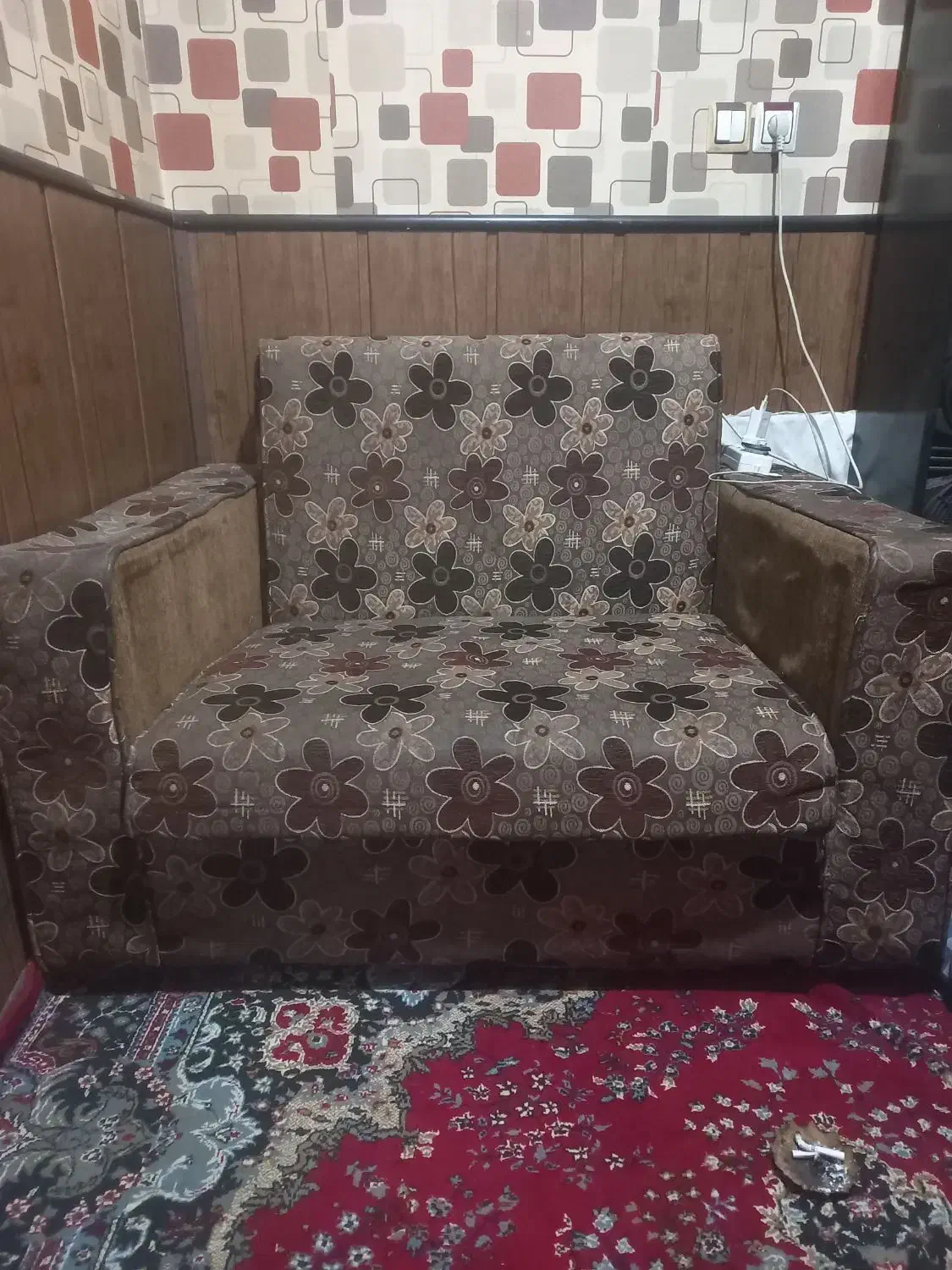 تخت مبلی|مبلمان خانگی و میز عسلی|نجف‌آباد, گلدشت|دیوار