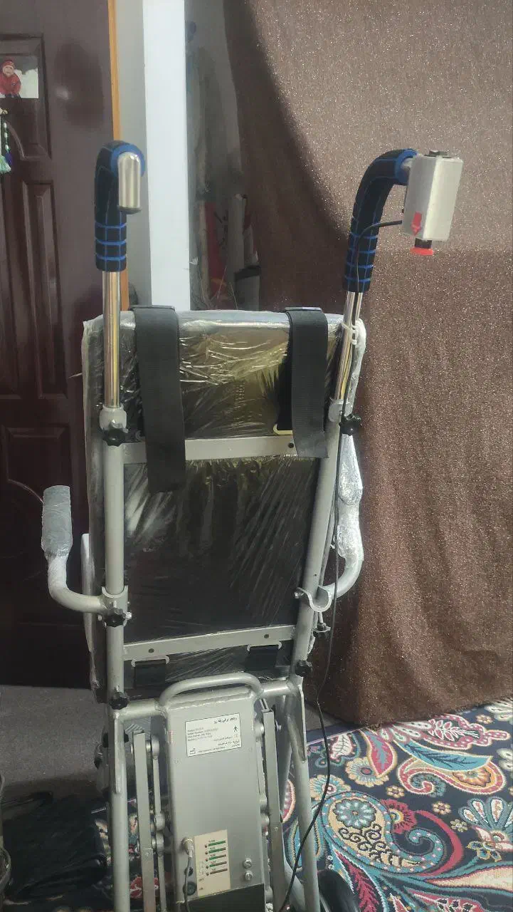 دستگاه ویلچر پله رو برقی|آرایشی، بهداشتی، درمانی|رشت, جانبازان|دیوار