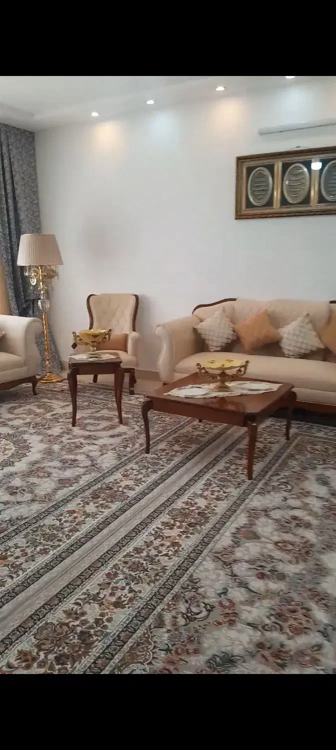 مبل مدرن 8نفره جهیزیه عروس درحدنو|مبلمان خانگی و میز عسلی|مشهد, اسماعیل آباد|دیوار