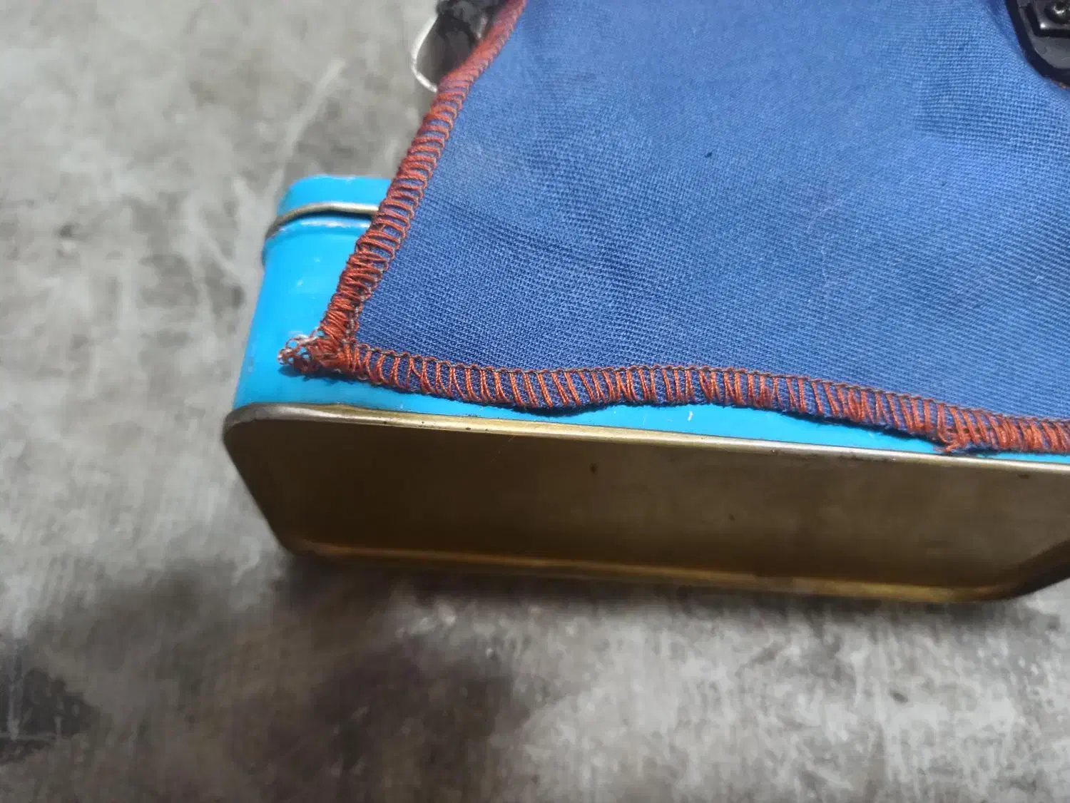 چرخ خیاطی رایکاوسردوز سه نخ سالم سالمی|چرخ خیاطی و ریسندگی|نظرآباد, شهرک سید جمال الدین|دیوار