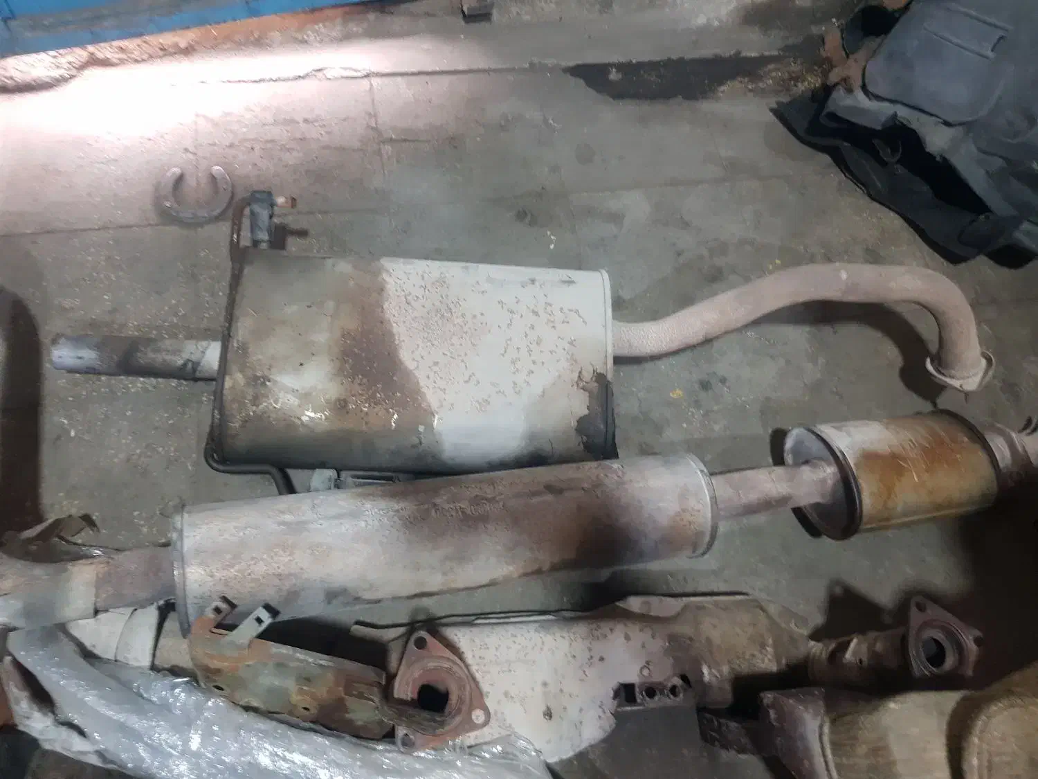 اگزوز ماکسیما|قطعات یدکی و لوازم جانبی|تهران, شهر زیبا|دیوار