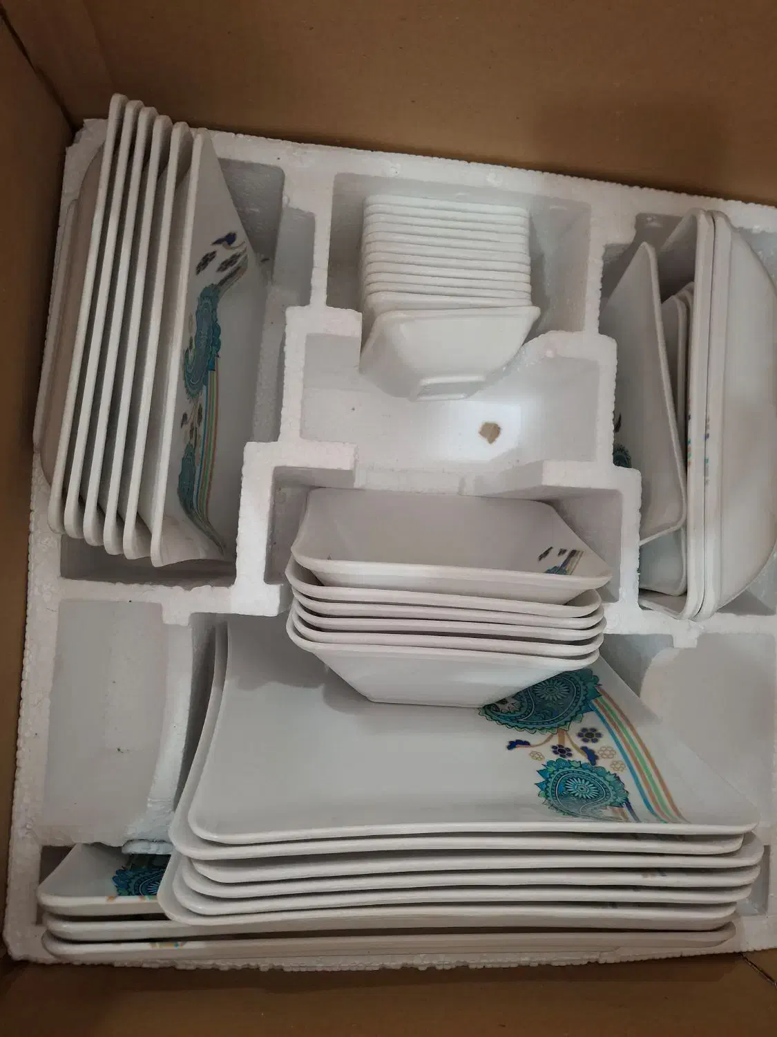 ملامین ۴۵تیکه کاملا نو بدون استفاده|ظروف سرو و پذیرایی|بهبهان, |دیوار