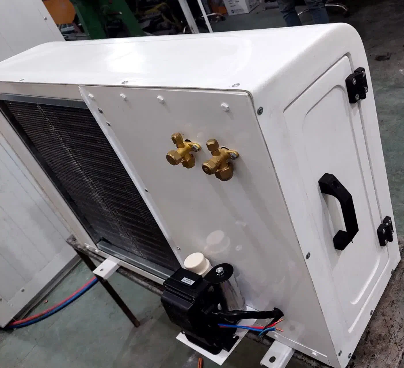 سردخانه ۳+۳+۲/۳۰ بالای صفر|ماشین‌آلات صنعتی|رشت, گیل|دیوار