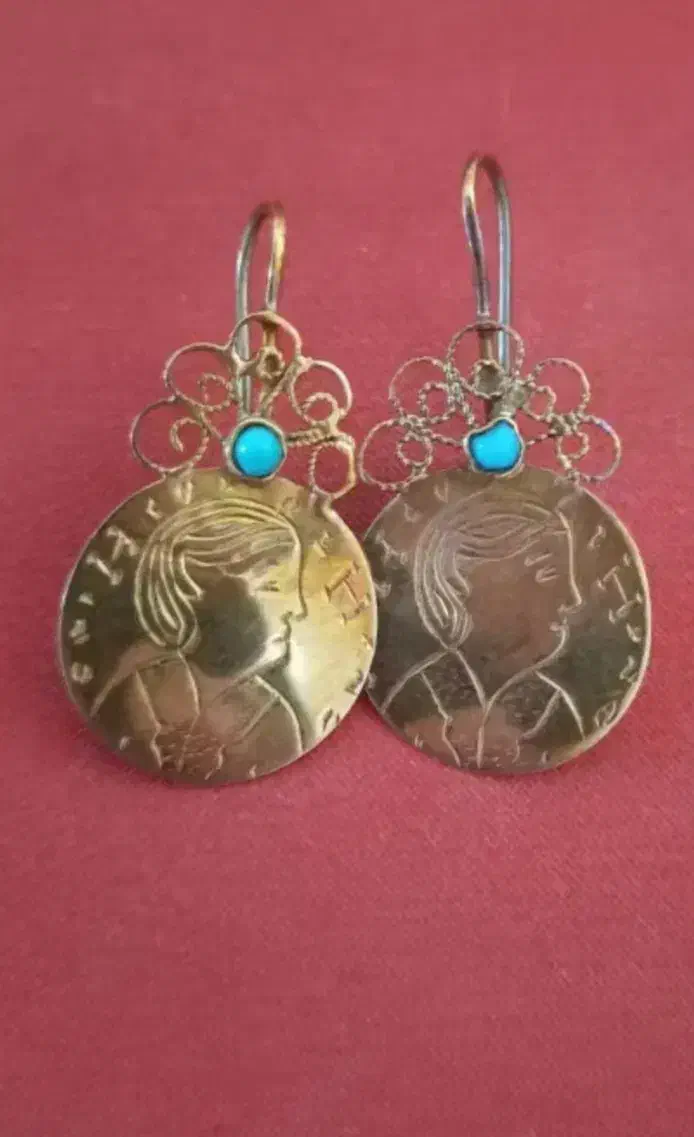 گوشواره طلا ..قدیمی|جواهرات|تهران, فردوس|دیوار