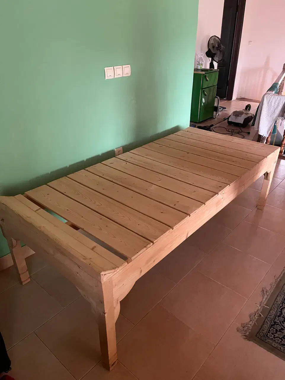 تخت چوبی|تخت و سرویس خواب|نوشهر, |دیوار