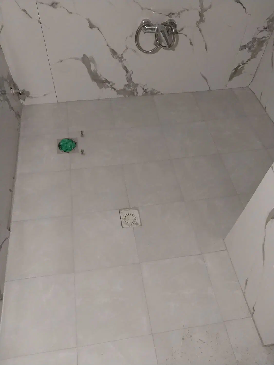 رفع نم و آب بندی سرویس توالت و حموم بصورت تخصصی|خدمات پیشه و مهارت|رامسر, |دیوار