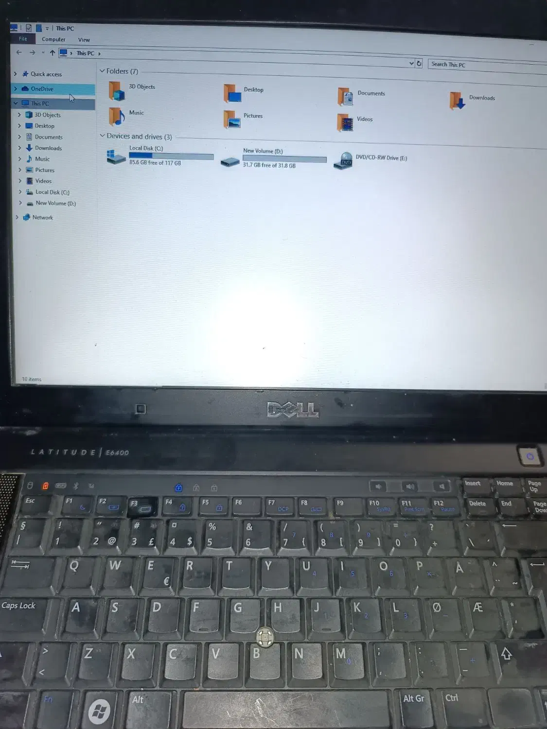 لب دا لتتیود۶۴۰۰|رایانه همراه|تهران, استخر|دیوار