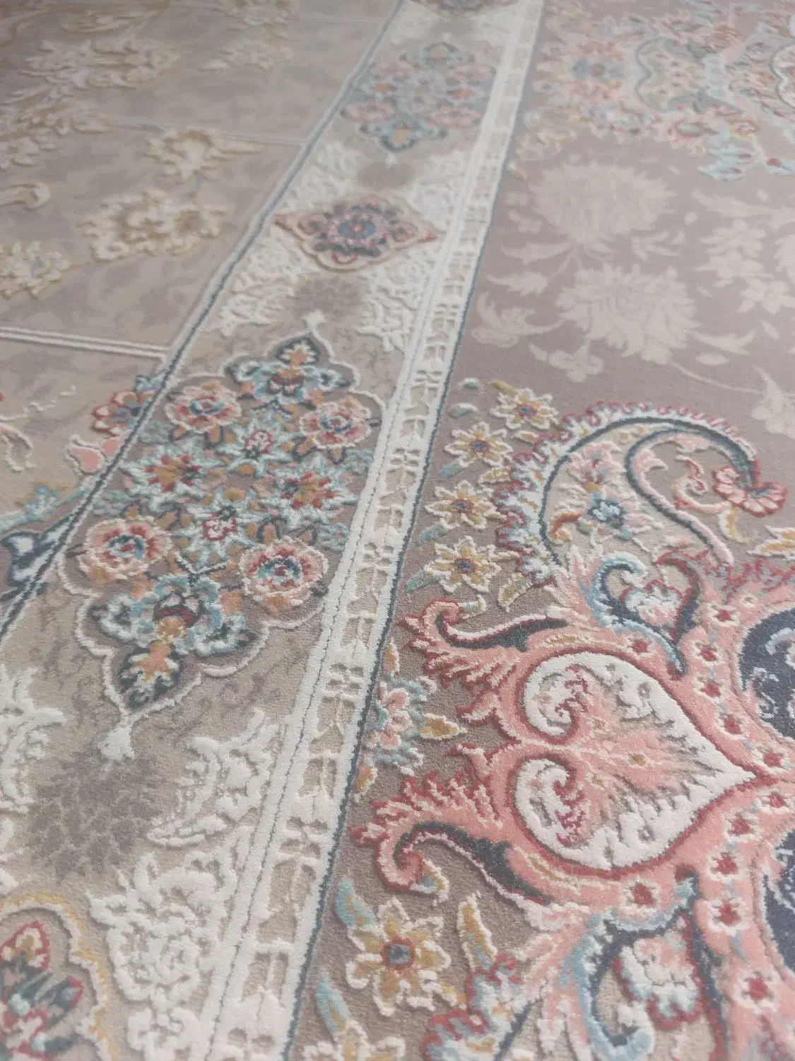 فرش ۹ متری کاشان طرح پیچک.|فرش|شهریار, شهریار|دیوار