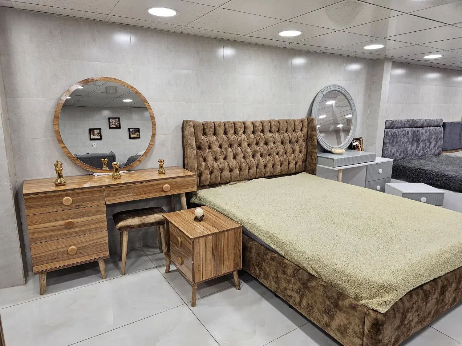 سرویس خواب تخفیف خورده|تخت و سرویس خواب|مسجد سلیمان, |دیوار