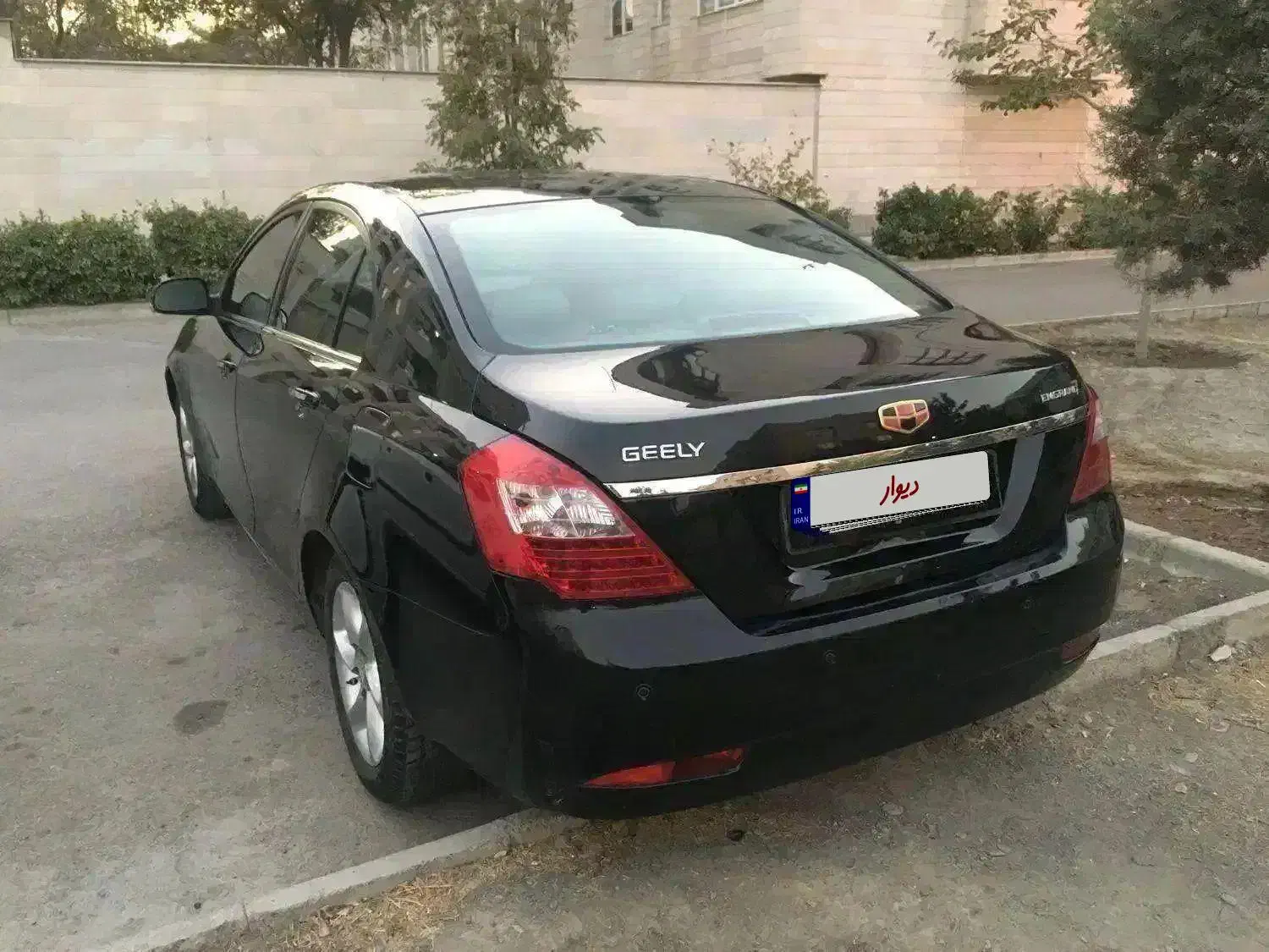 جیلی امگرند۷ ،دنده ، سالم و کم کار|خودرو سواری و وانت|مشهد, حجاب (شهرک غرب)|دیوار