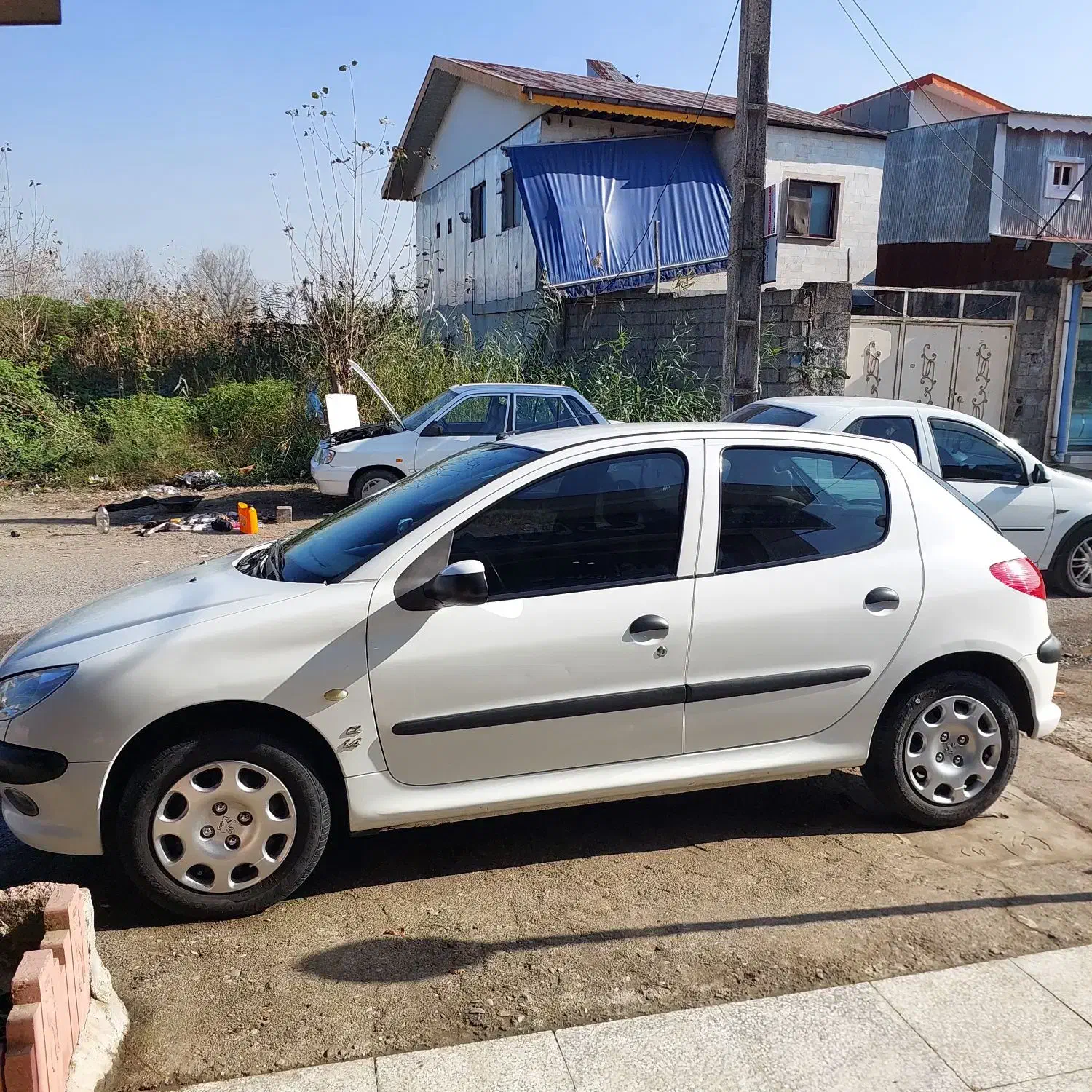 ۲۰۶ تیپ ۲ سفید بی رنگ مدل ۹۸|خودرو سواری و وانت|رشت, یخسازی|دیوار