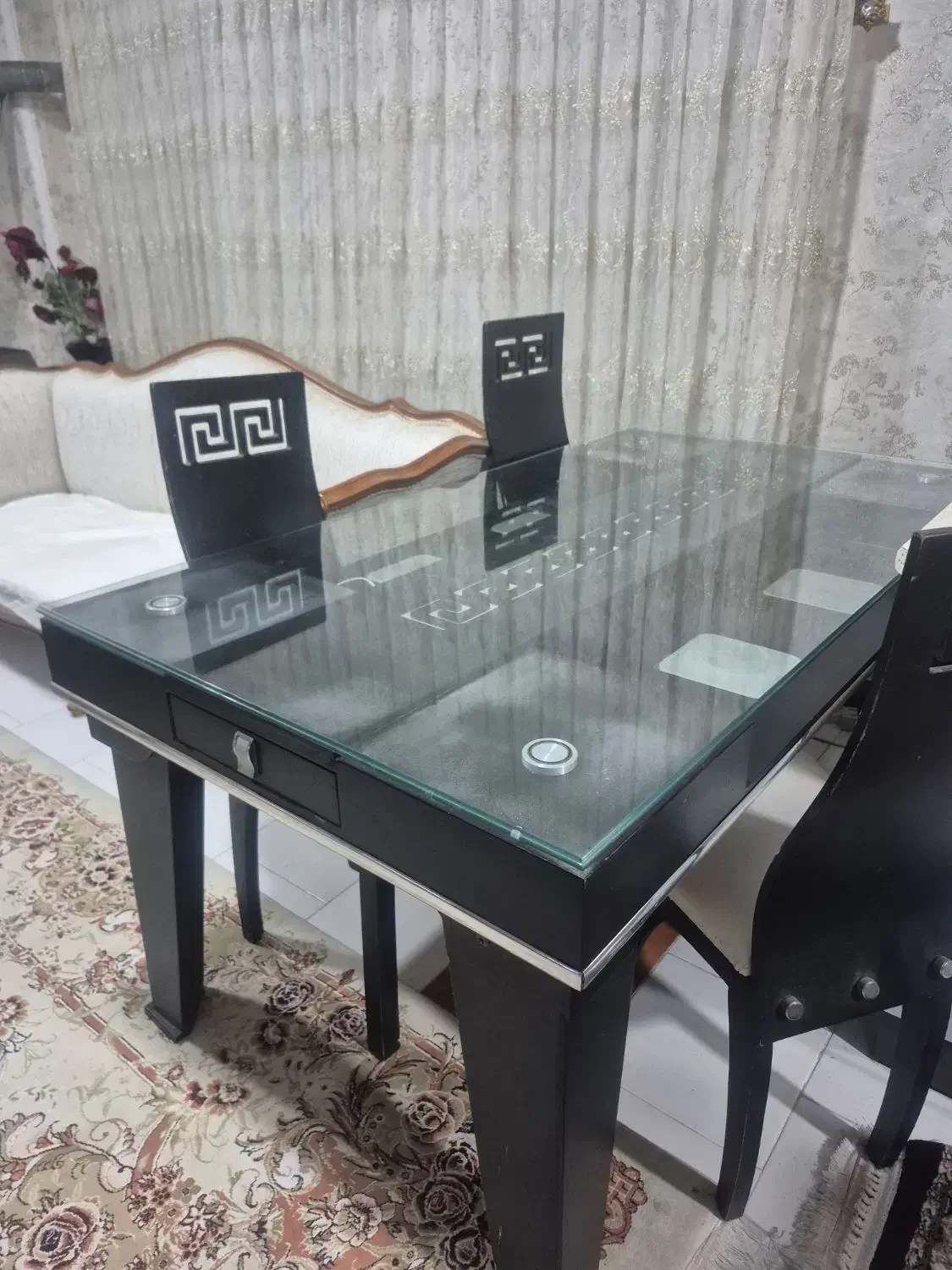 میز نهار خوری|میز و صندلی غذاخوری|لاهیجان, کوی آزادگان|دیوار