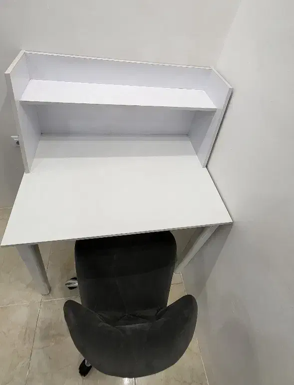 میز تحریر و صندلی|میز تحریر و کامپیوتر|رشت, حمیدیان|دیوار