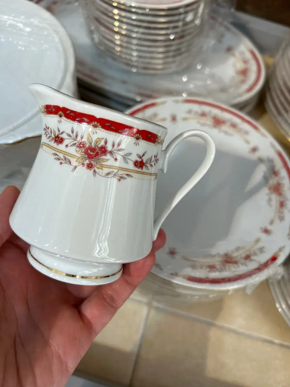 سرویس چینی قدیمی کمیاب|ظروف سرو و پذیرایی|قم, زینبیه|دیوار