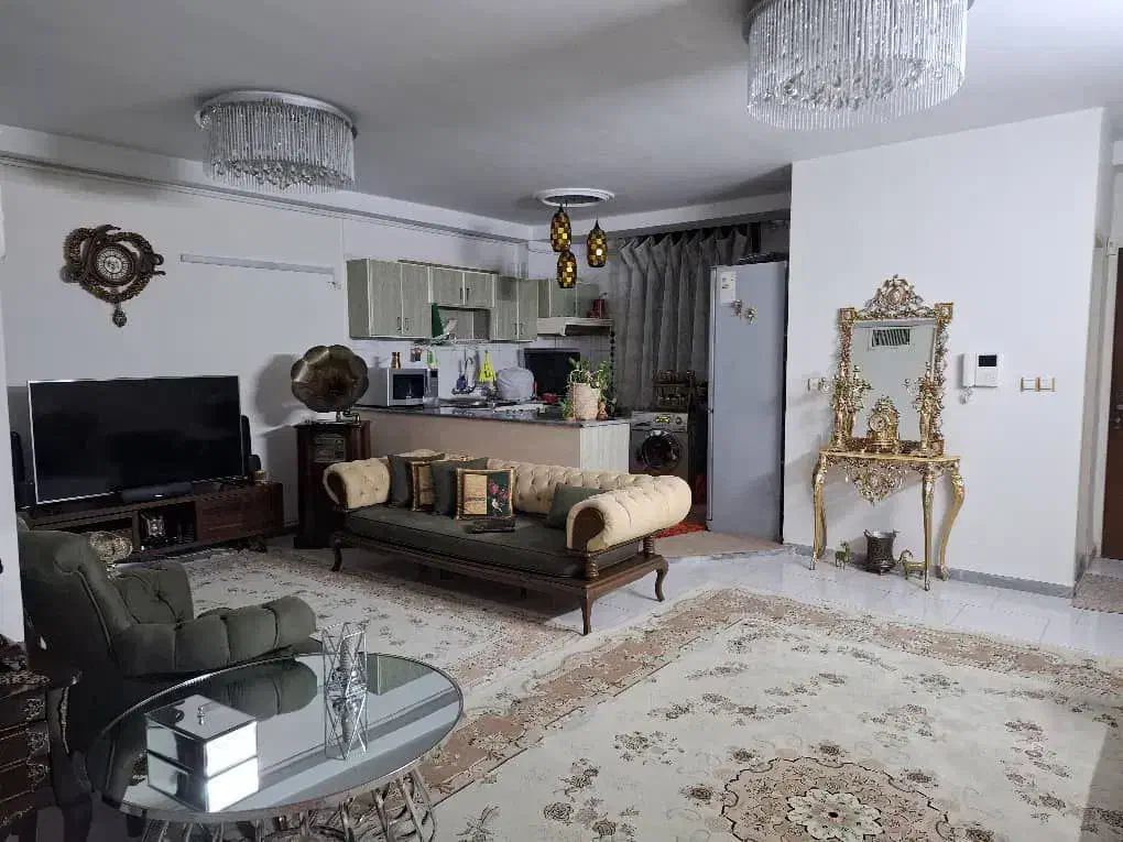 ۸۲ متر /دو خواب / شمالی سمت حیاط|فروش آپارتمان|کرج, باغستان|دیوار