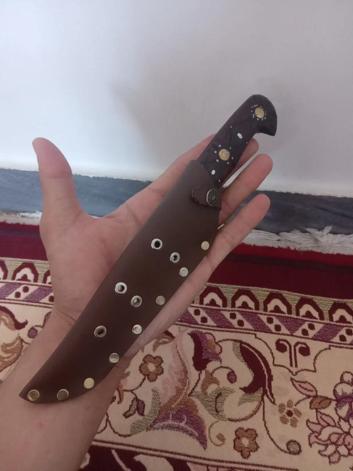چاقو|کوهنوردی و کمپینگ|قم, قلعه کامکار|دیوار