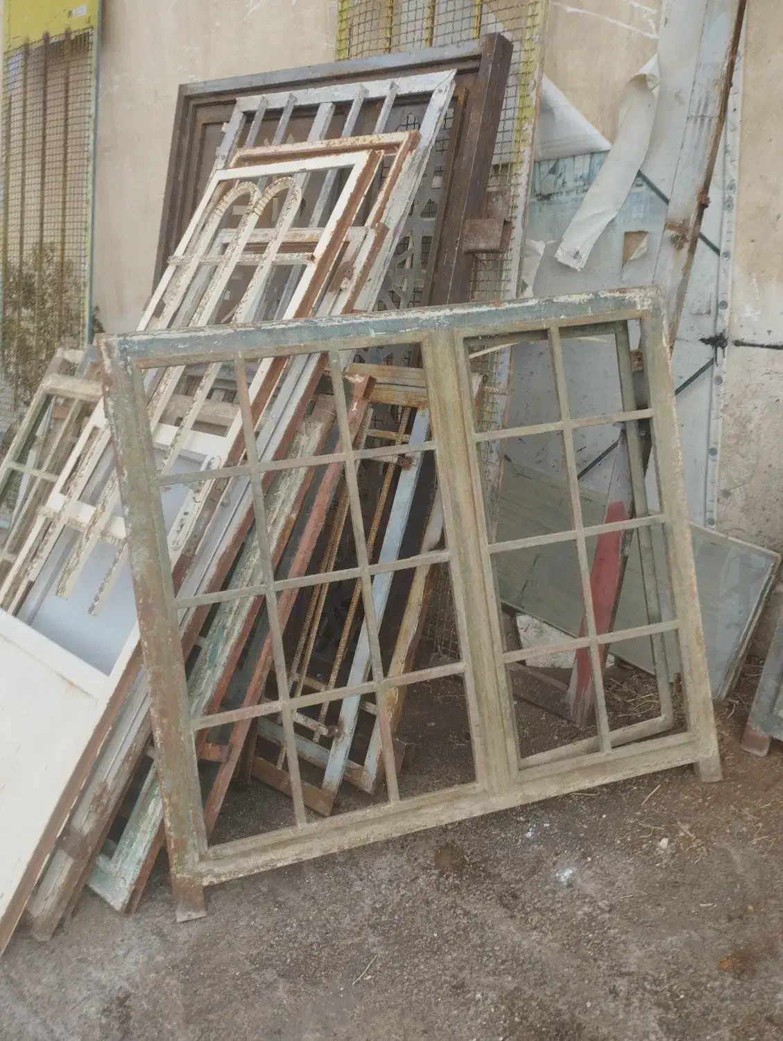 در‌پنجره|مصالح و تجهیزات ساختمان|بجنورد, |دیوار