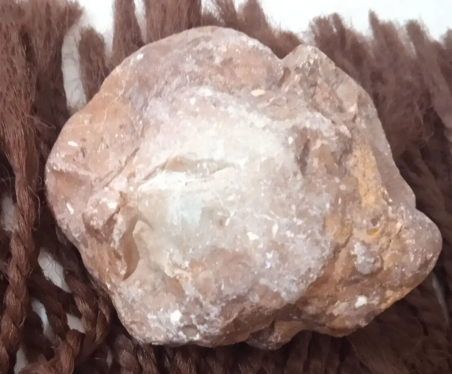 سنک بانماد طبیعی  چشم|جواهرات|گلبهار, شهر جدید گلبهار|دیوار