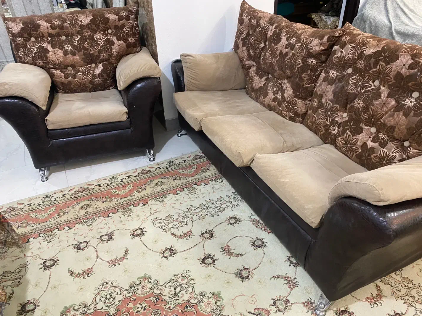 مبل ، راحتی ۷ نفره چرم فوری|مبلمان خانگی و میز عسلی|چمستان, |دیوار