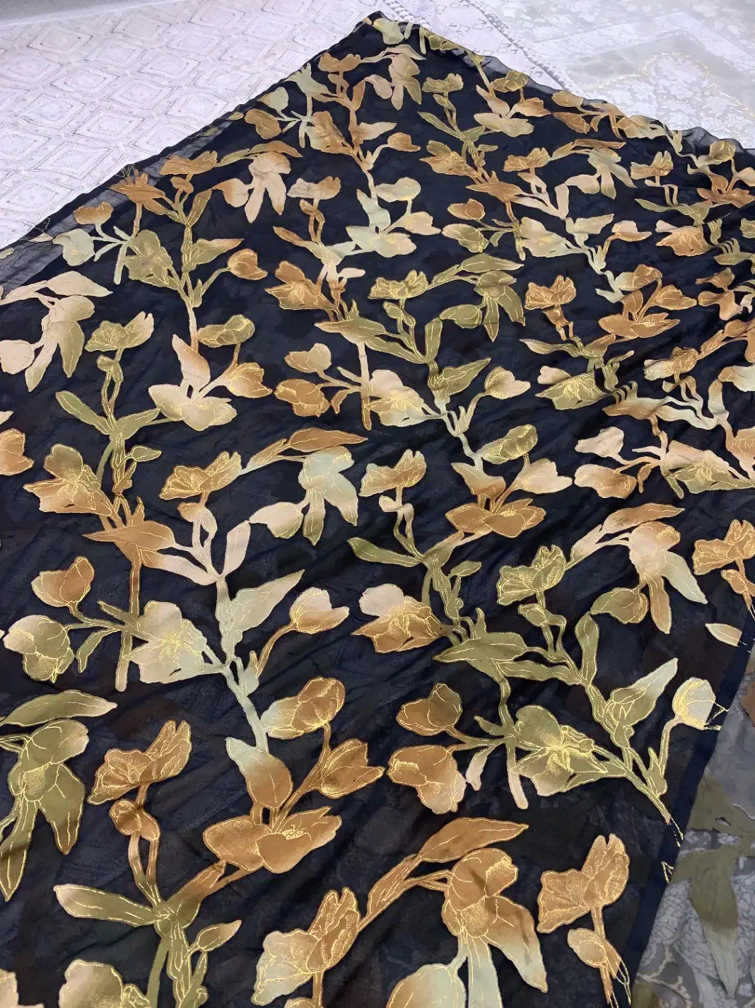 پارچه ی لباس|لباس|مریوان, |دیوار